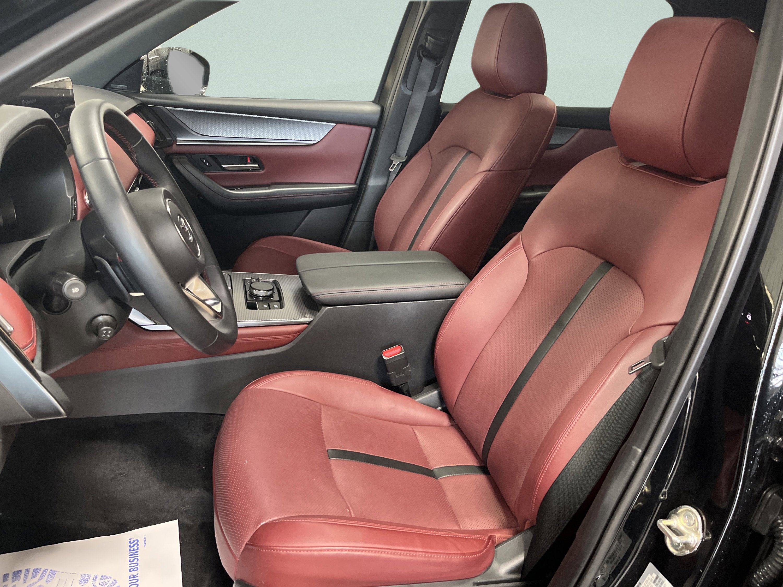 Used 2025 MAZDA CX-70 3.3 Turbo S w/ Premium Package image 14