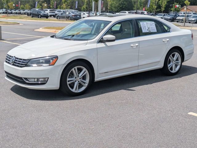 Used 2015 Volkswagen Passat TDI SEL Premium FWD image 8