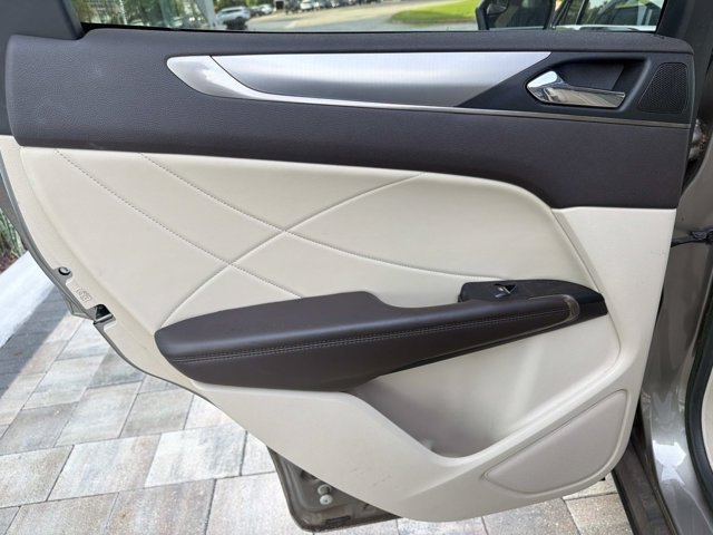 Used 2017 Lincoln MKC Premiere FWD image 15