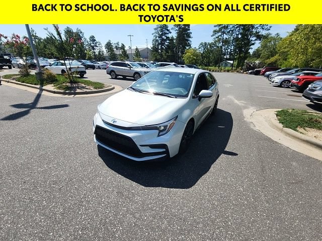 Used 2023 Toyota Corolla SE FWD image 4