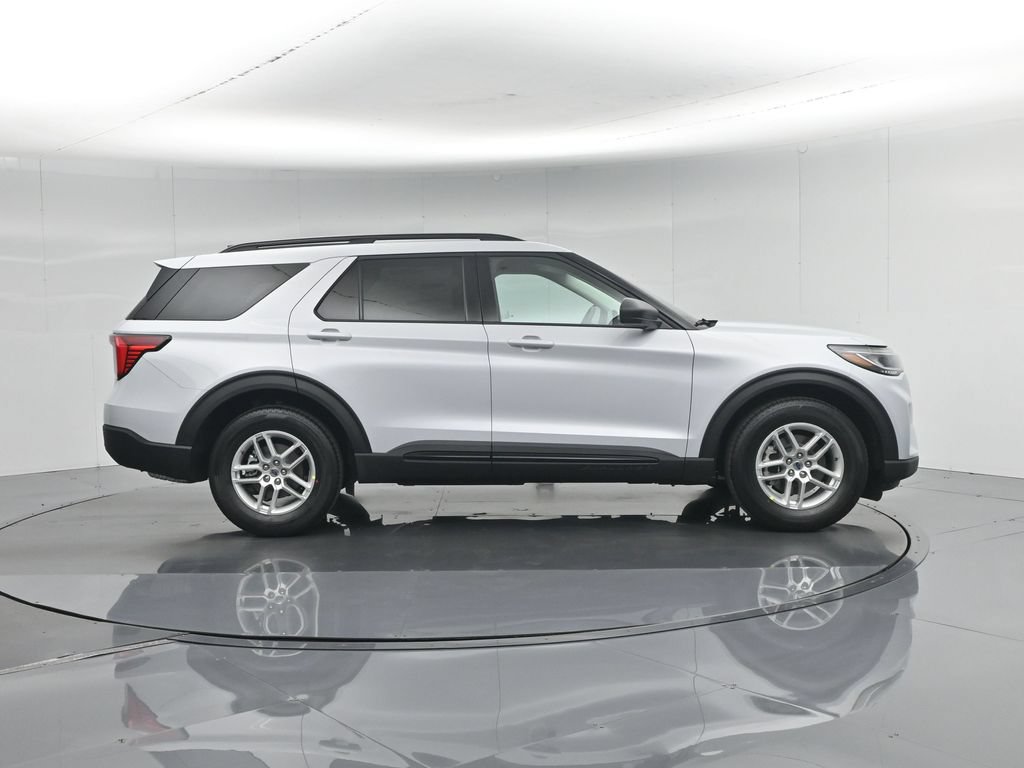 New 2026 Ford Explorer Active RWD image 27