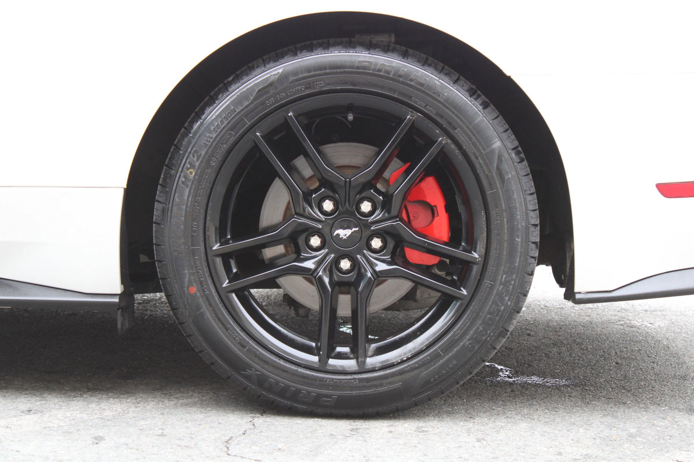 Used 2019 Ford Mustang Premium image 36