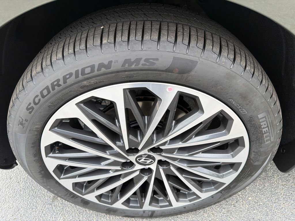 New 2026 Hyundai Palisade Calligraphy FWD image 11