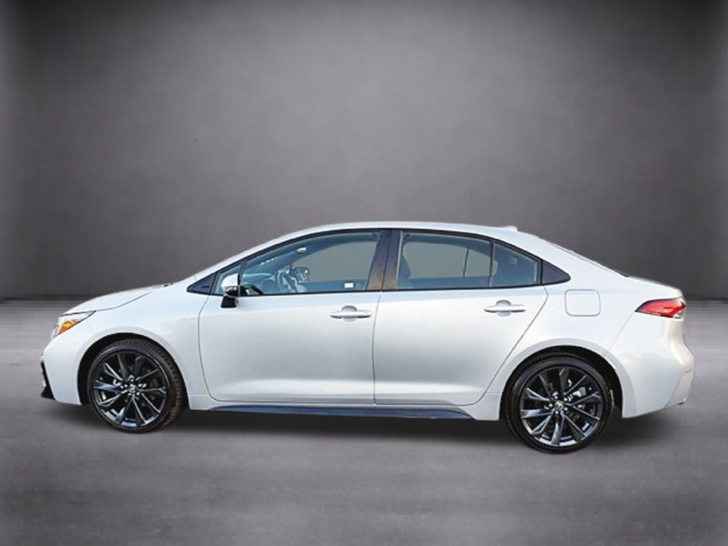 Used 2026 Toyota Corolla SE FWD image 9