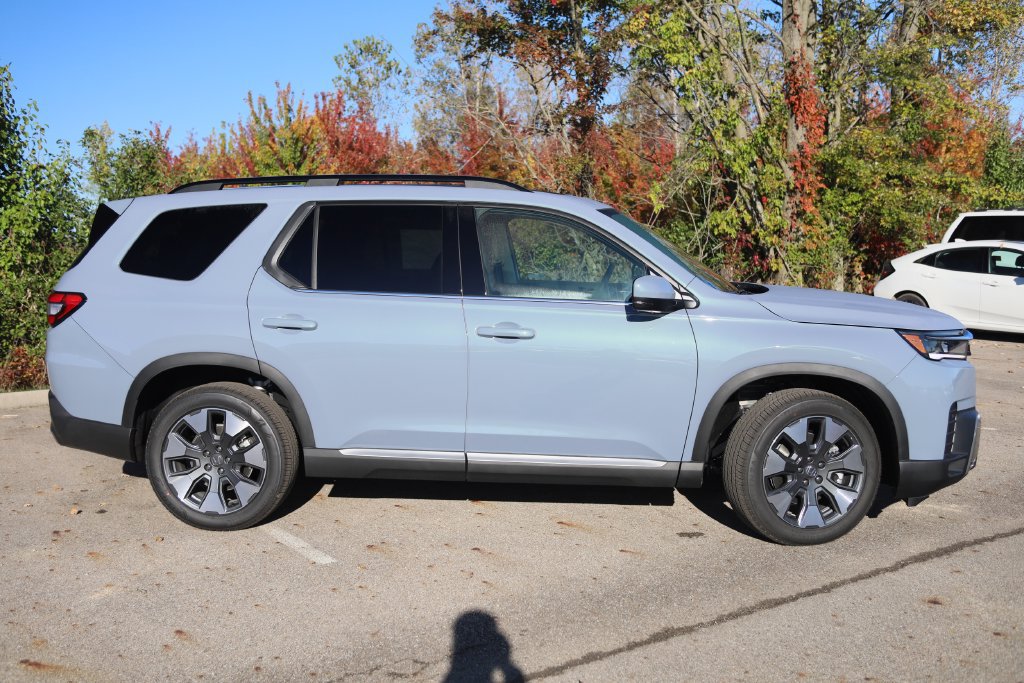 New 2026 Honda Pilot Touring image 7