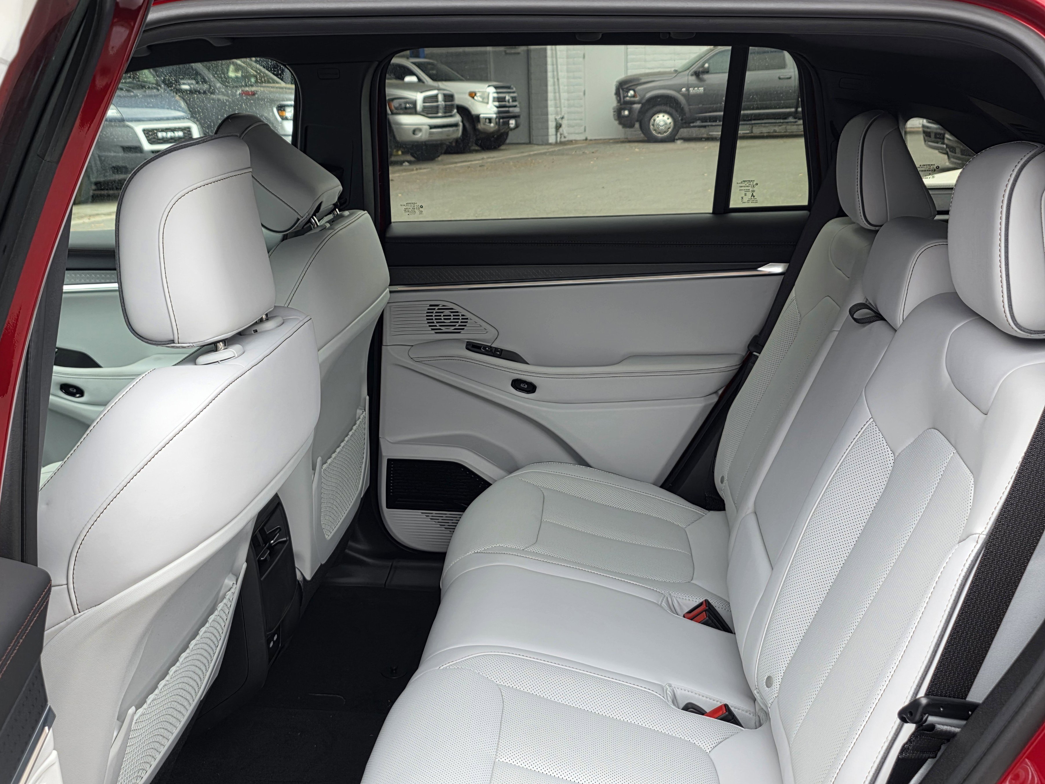 New 2025 Jeep Wagoneer S Limited AWD/4WD image 11