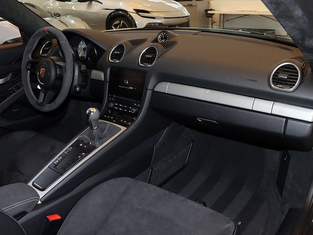 Used 2020 Porsche 718 Cayman GT4 image 61