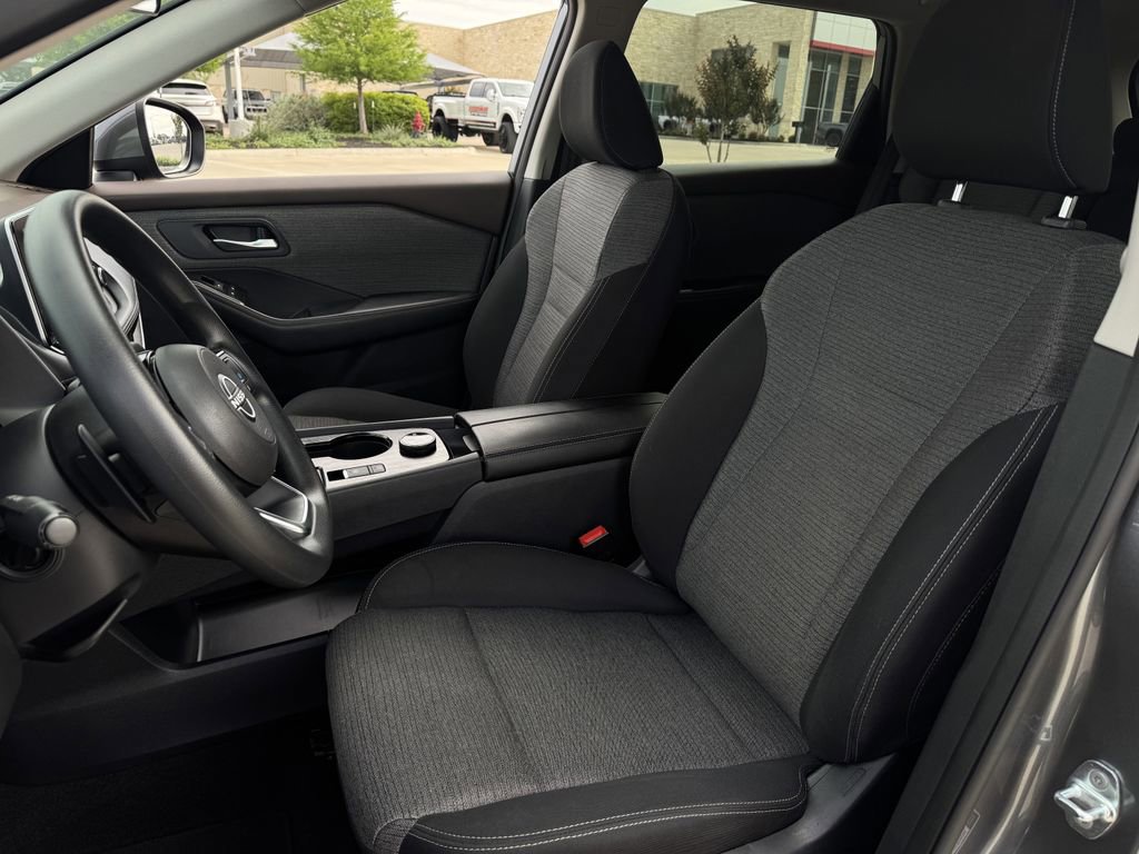 Used 2023 Nissan Rogue SV AWD/4WD image 24