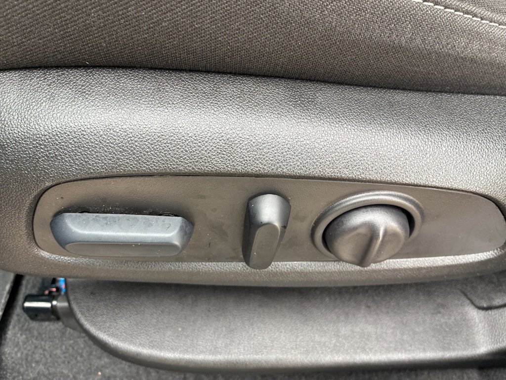 Used 2024 Chevrolet Blazer LT w/ Convenience Package image 6