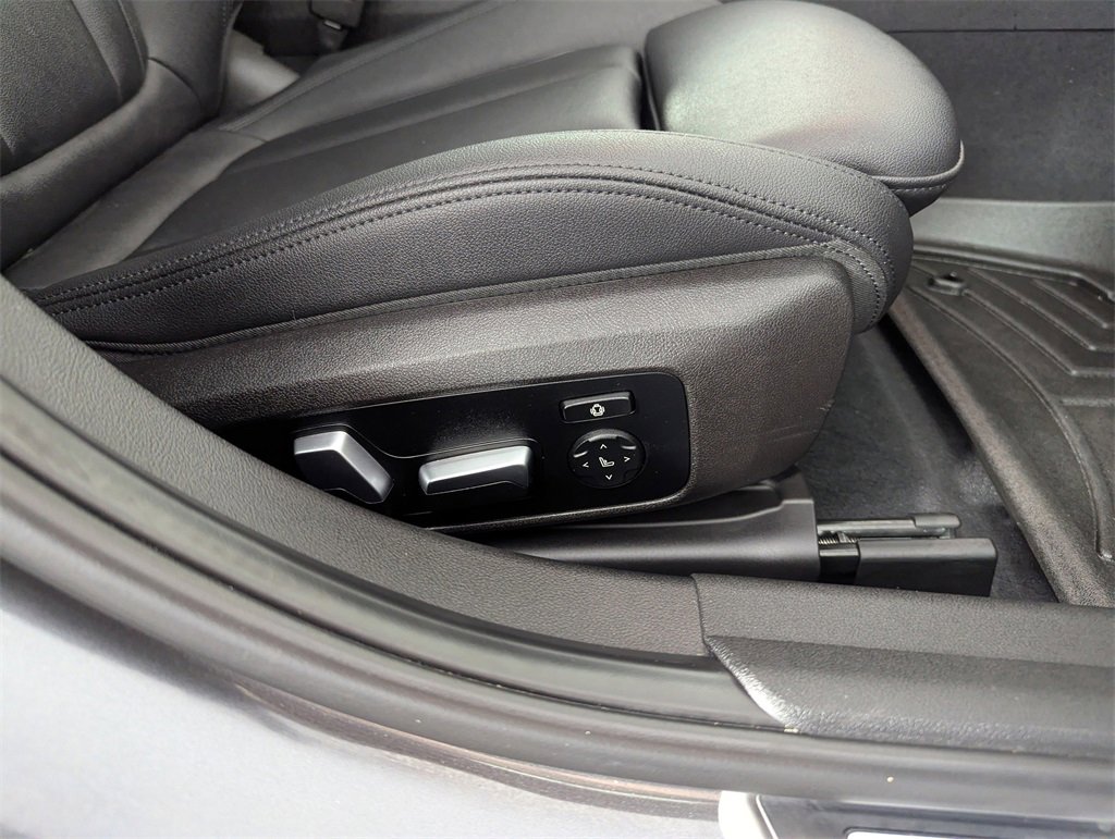 Used 2020 BMW M340i w/ Parking Assistance Package image 38