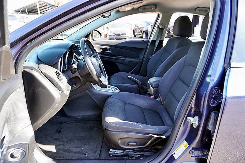 Used 2014 Chevrolet Cruze LT image 15