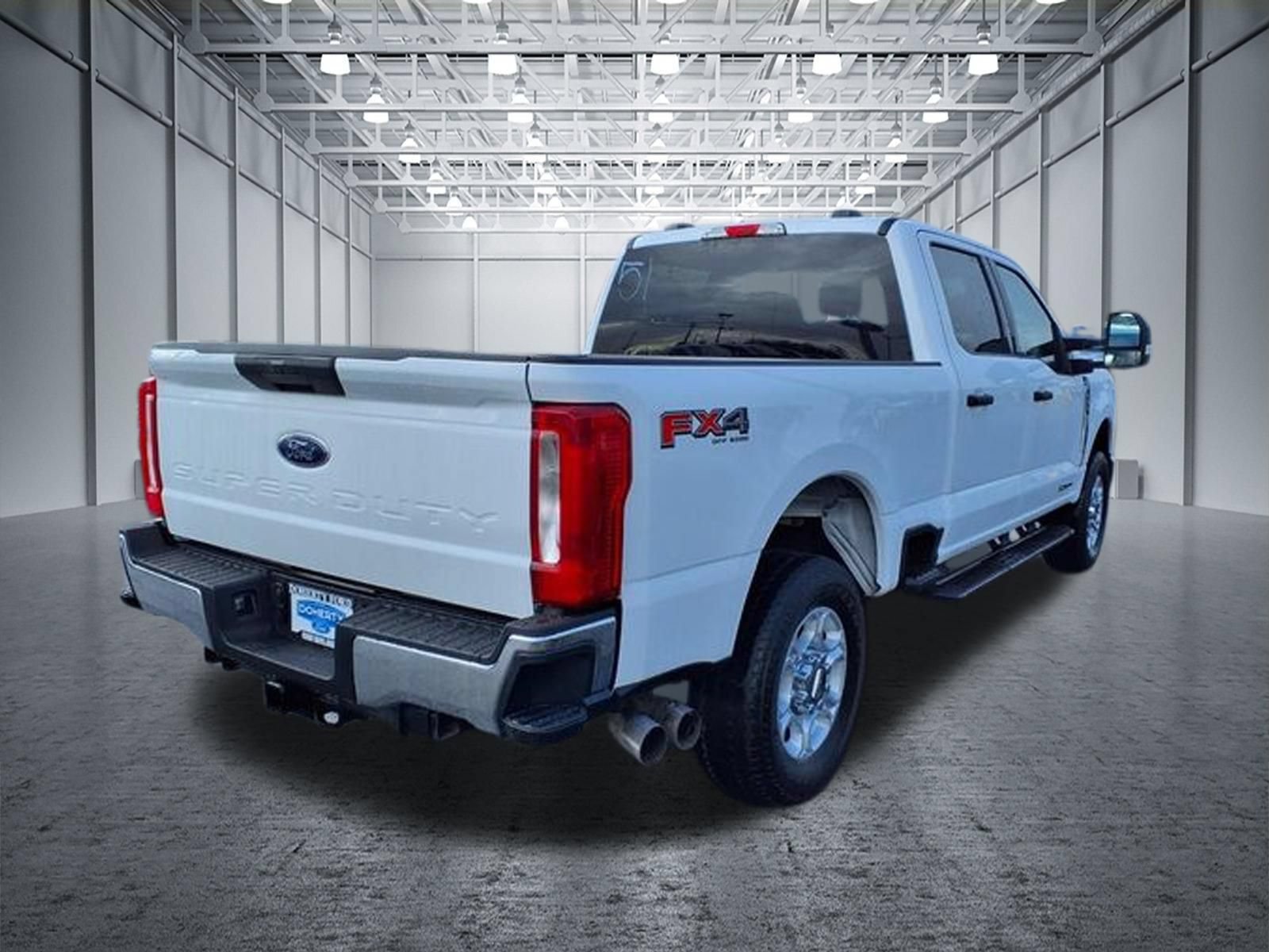 Used 2025 Ford F250 XLT w/ FX4 Off-Road Package AWD/4WD image 6