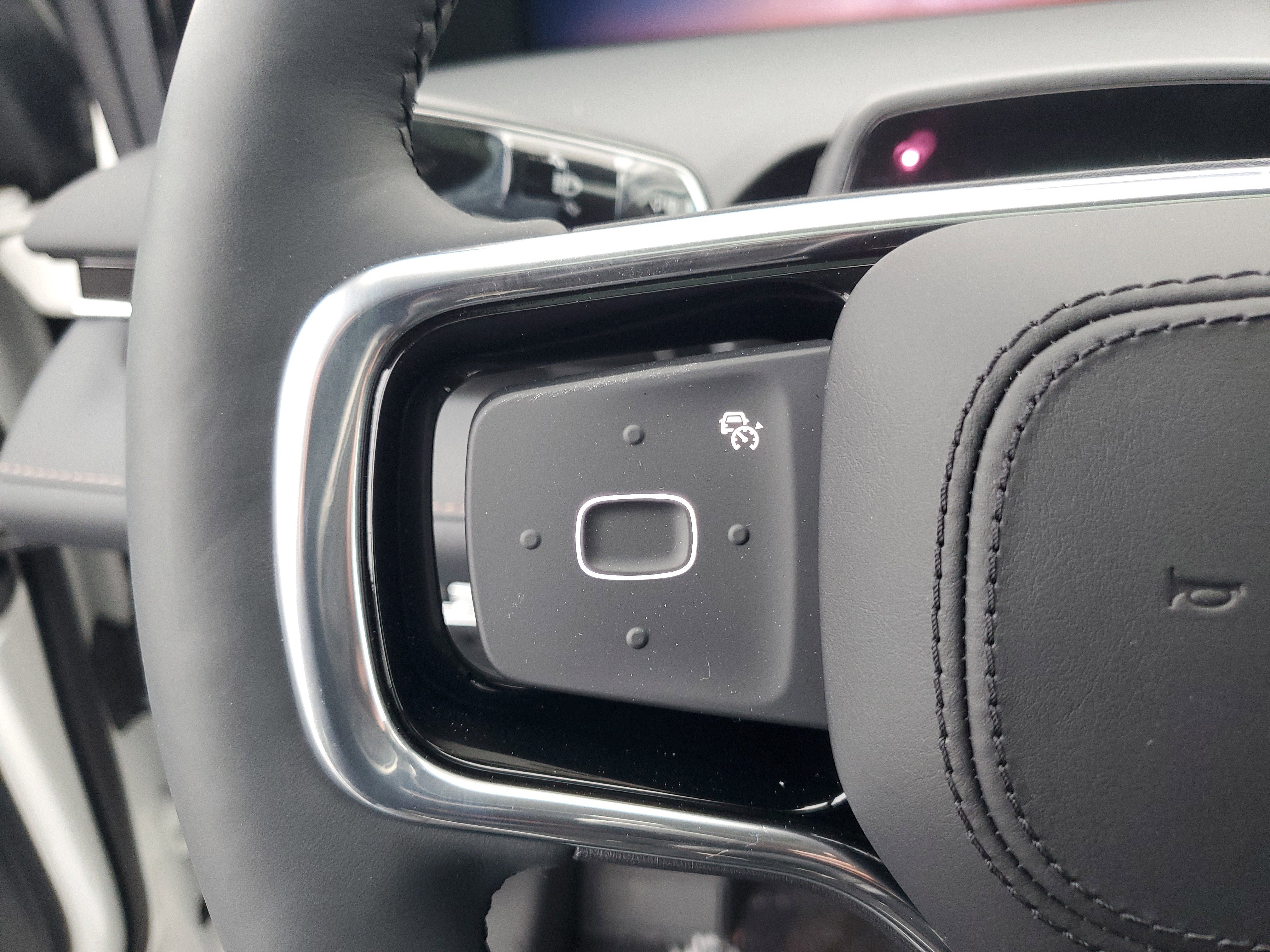 New 2026 Lincoln Nautilus Reserve w/ Jet Appearance Package image 17