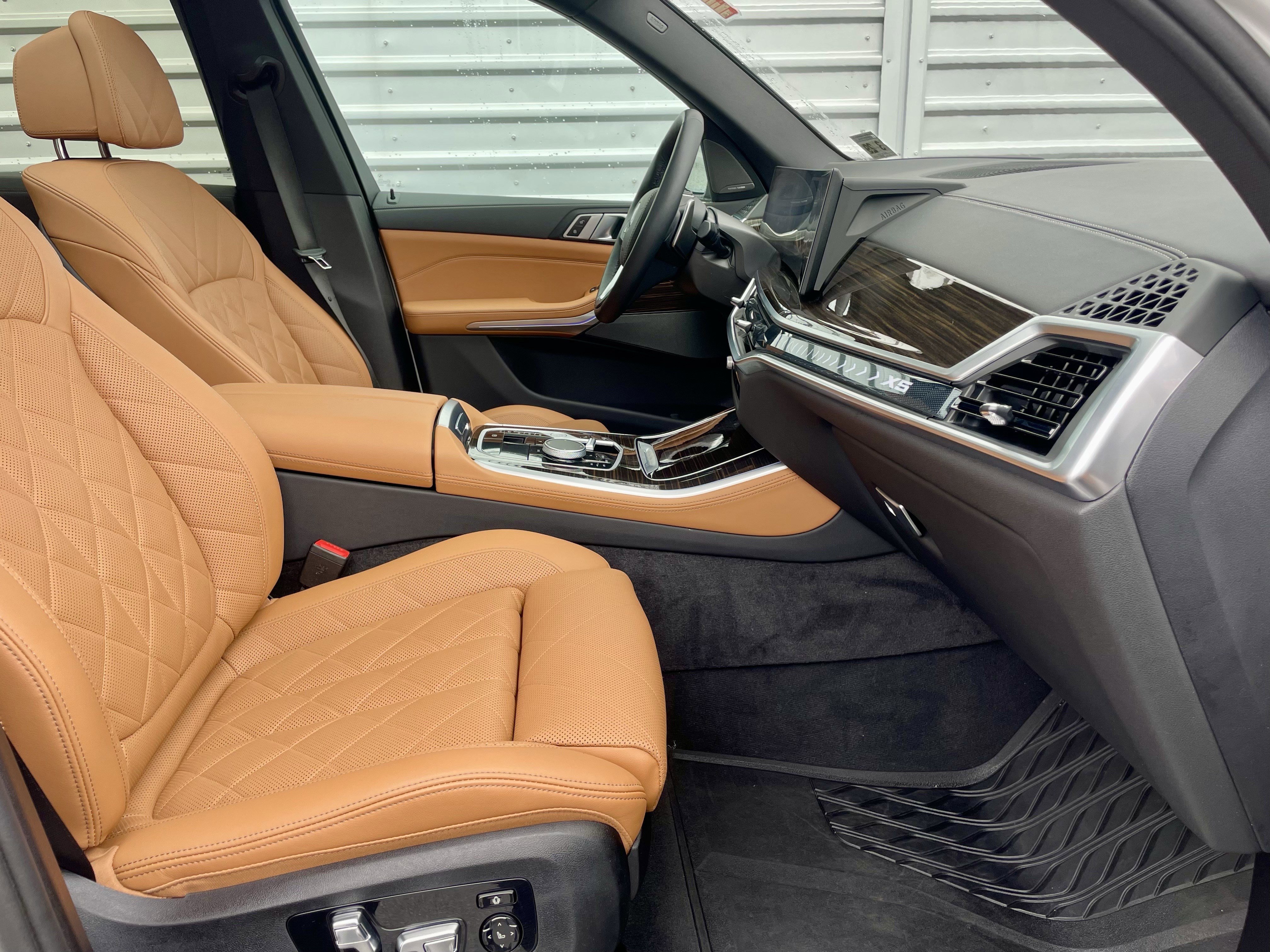 Used 2024 BMW X5 xDrive40i w/ Premium Package AWD/4WD image 15