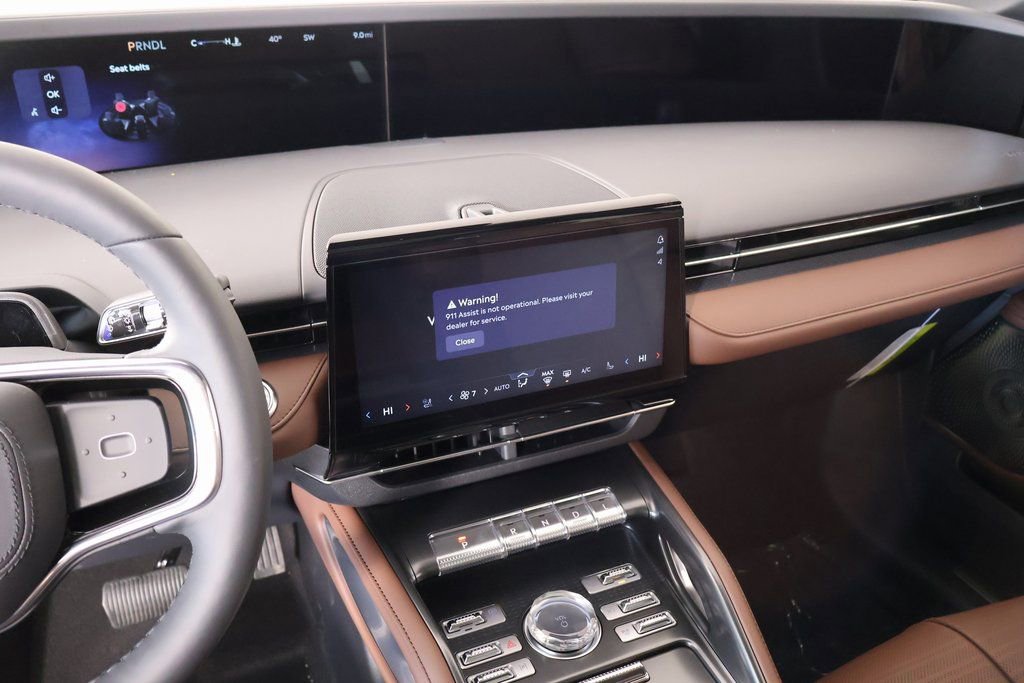 New 2026 Lincoln Nautilus Reserve image 5