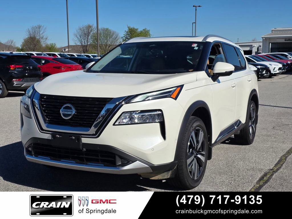 Used 2021 Nissan Rogue Platinum FWD image 3