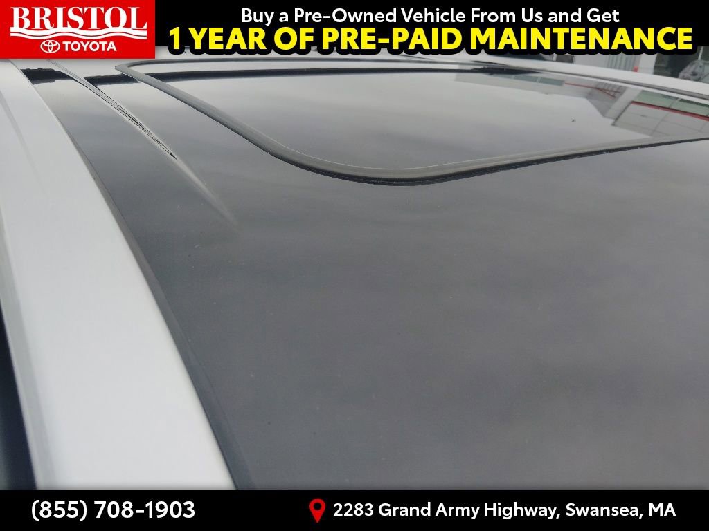 Used 2023 Toyota Highlander XLE AWD/4WD image 9