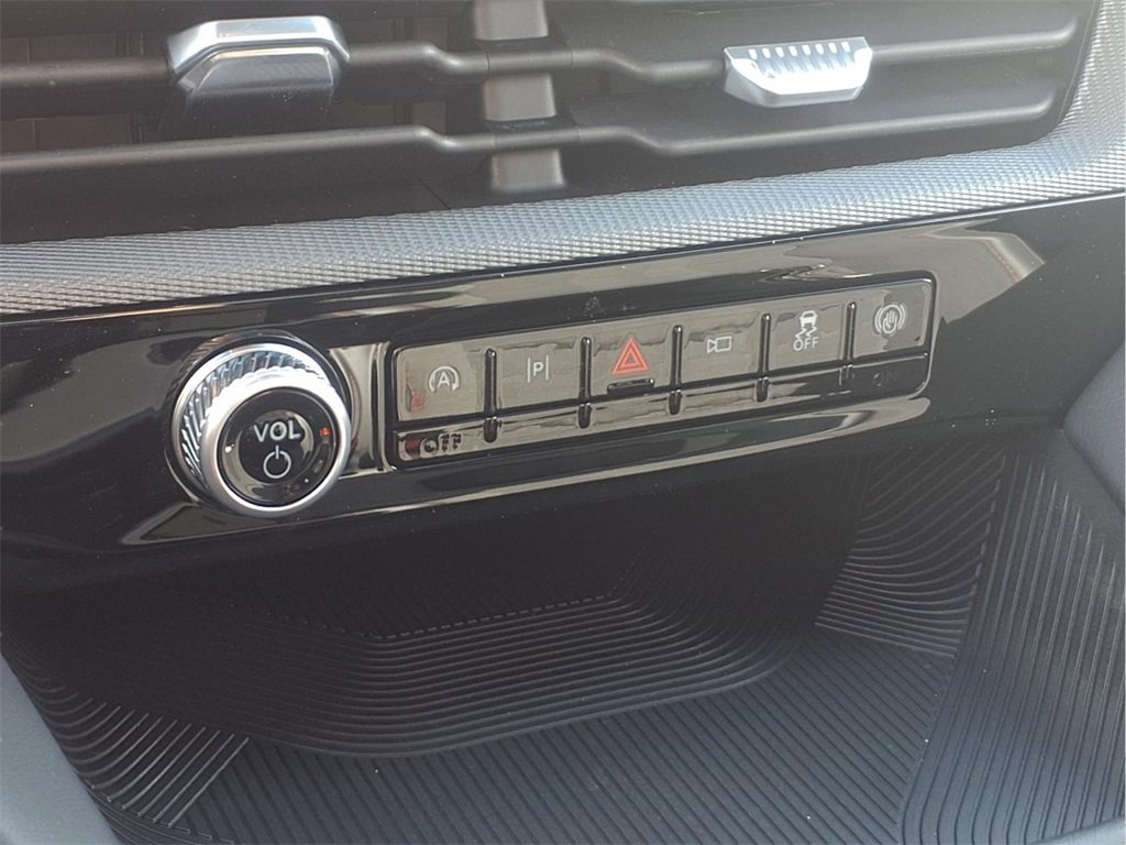 New 2026 Ford Explorer ST-Line image 9