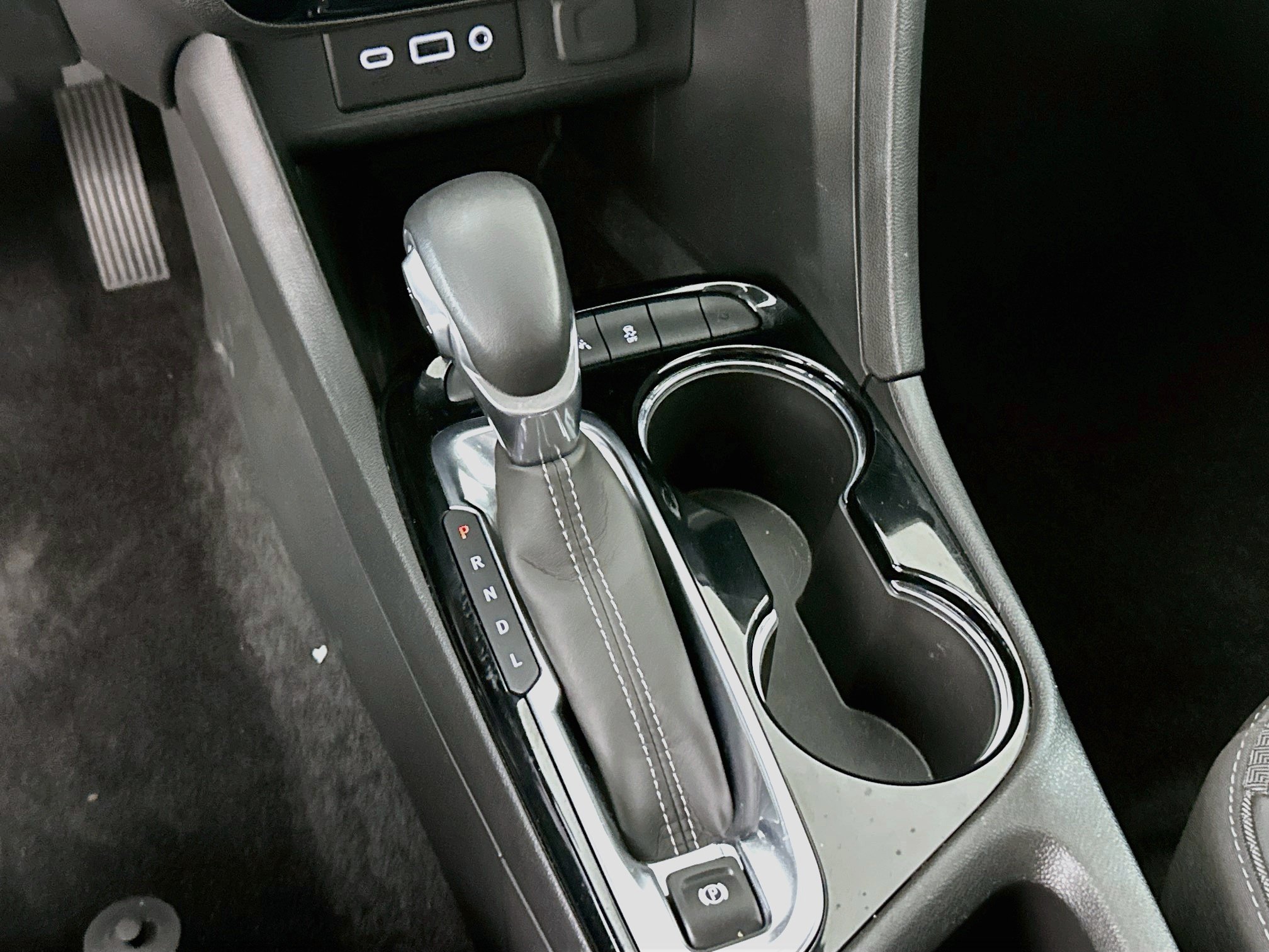 Used 2023 Buick Encore GX Preferred w/ Cold Weather Comfort Package FWD image 23