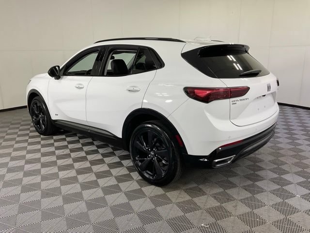 Used 2025 Buick Envision Sport Touring AWD/4WD image 4