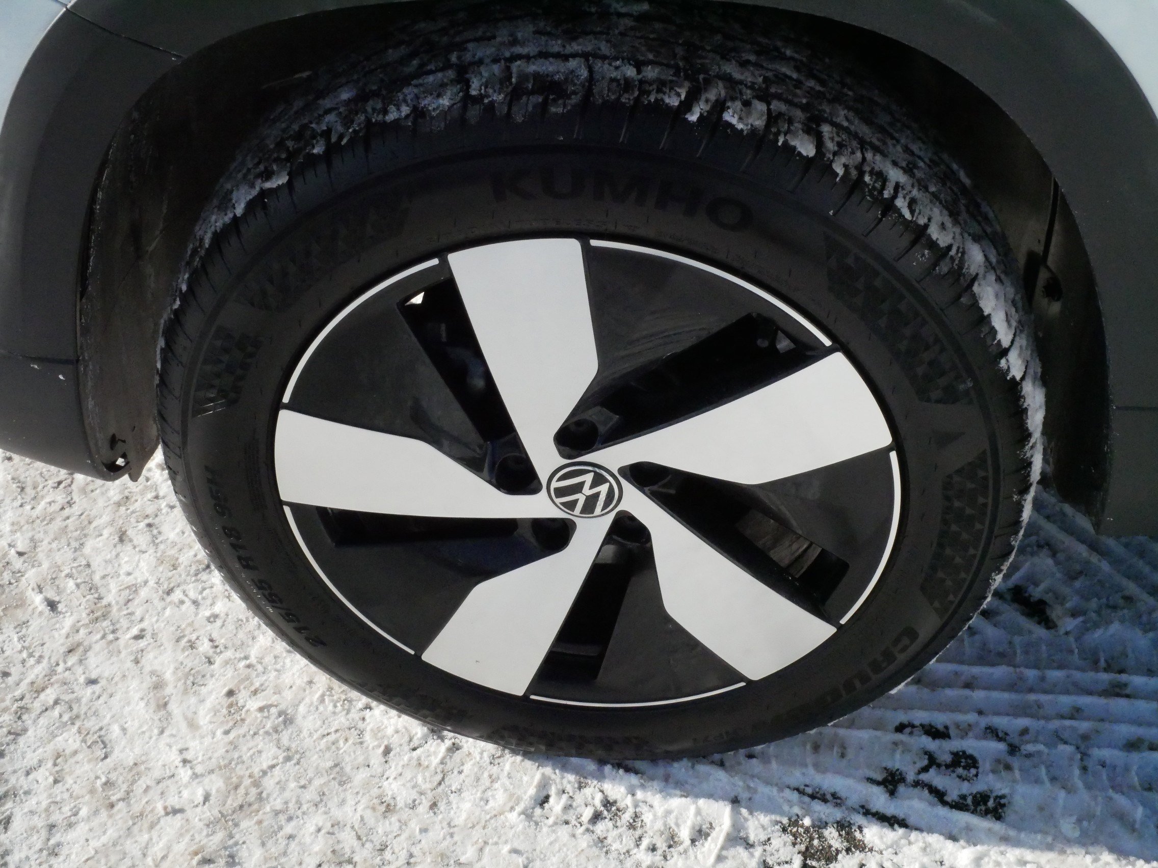 Certified 2025 Volkswagen Taos S AWD/4WD image 12