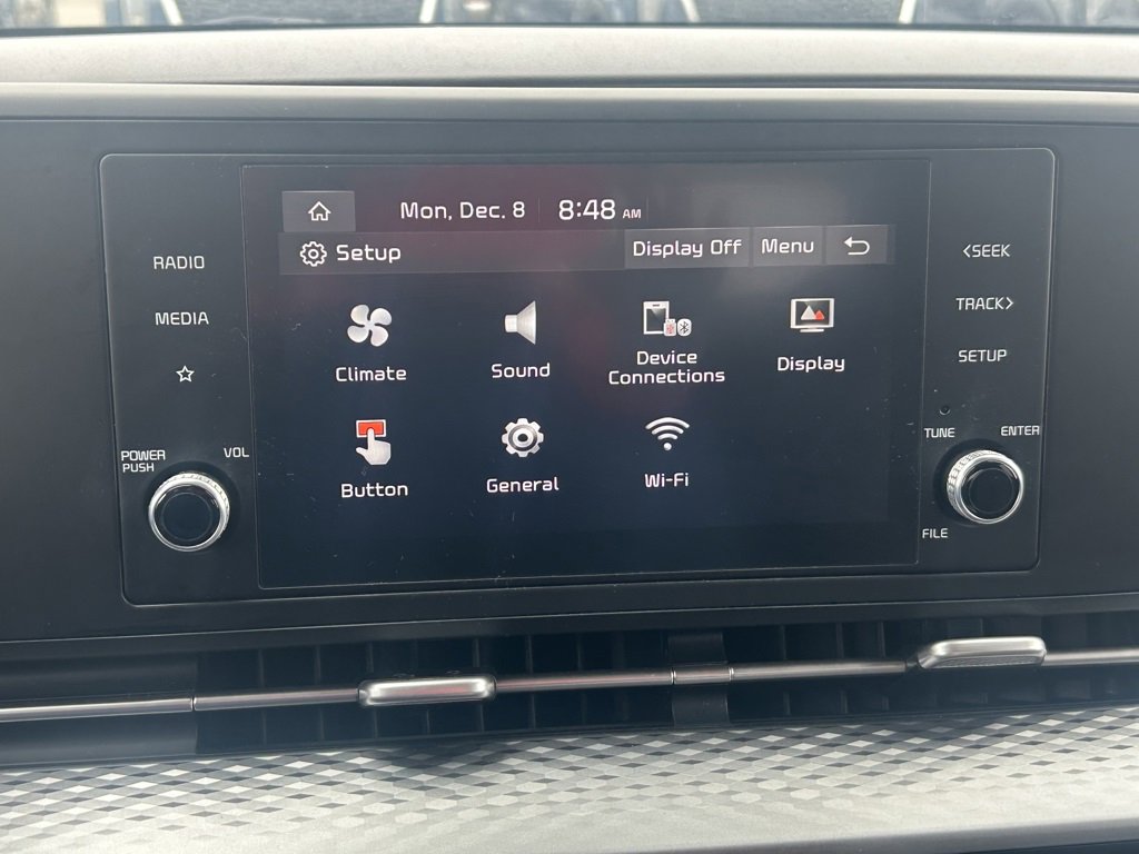 Certified 2023 Kia Carnival LX image 15