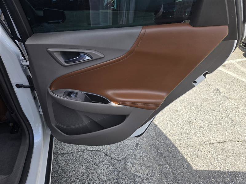 Used 2016 Chevrolet Malibu LT w/ Leather Package image 32