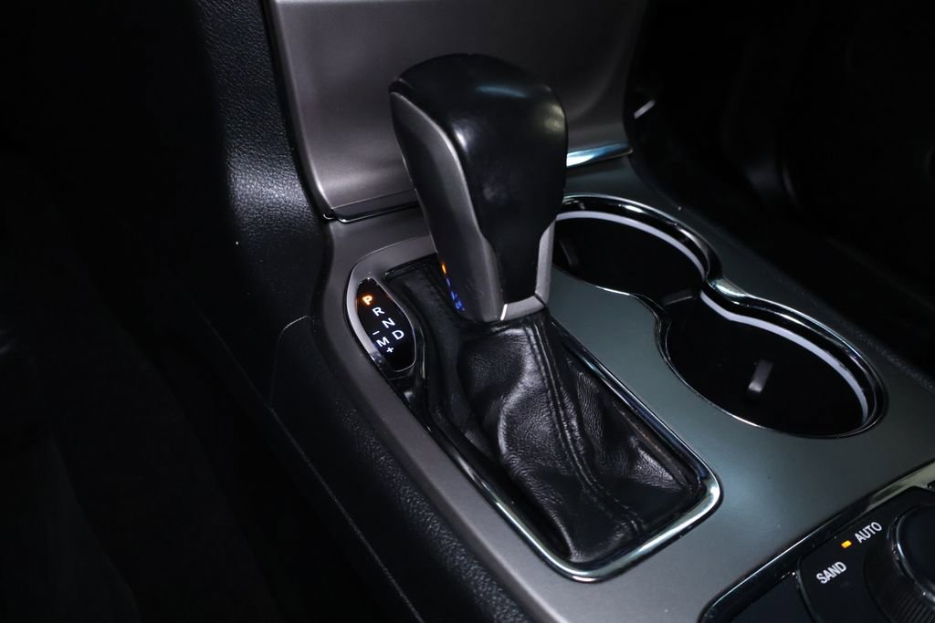 Used 2020 Jeep Grand Cherokee Limited image 38