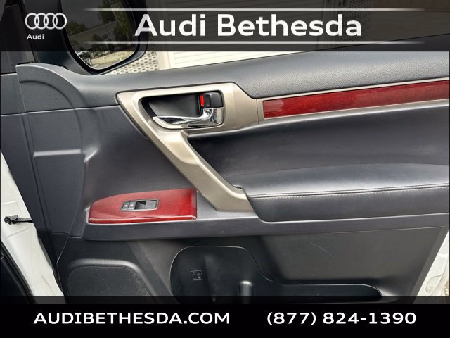 Used 2019 Lexus GX 460 Premium AWD/4WD image 32