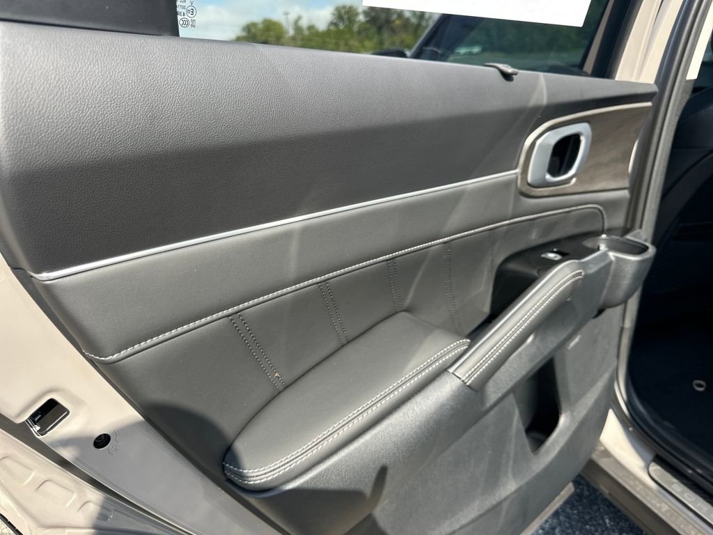 New 2026 Kia Sorento SX image 14