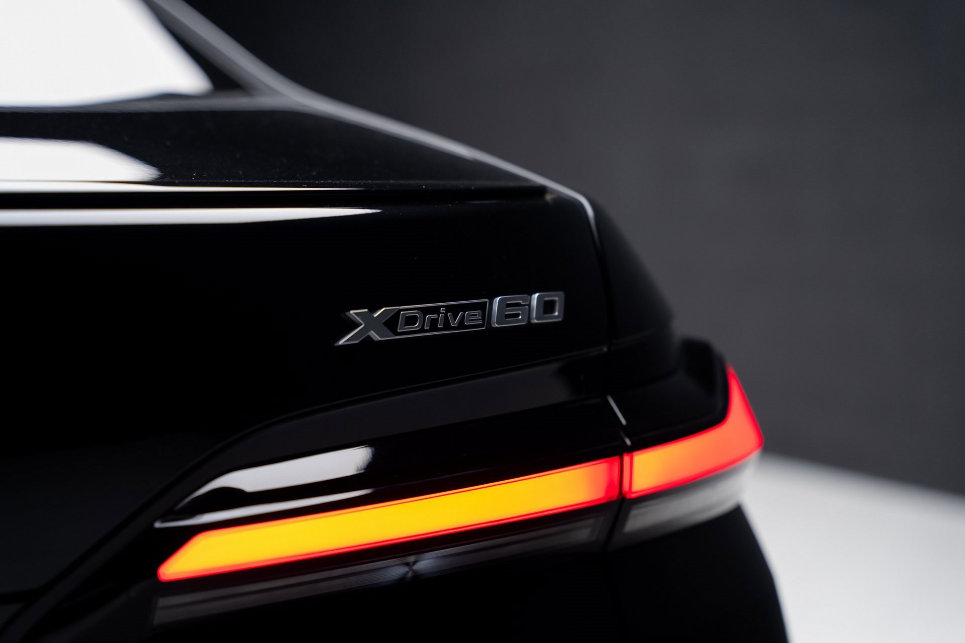 Used 2023 BMW i7 xDrive60 w/ Executive Package 2 image 31