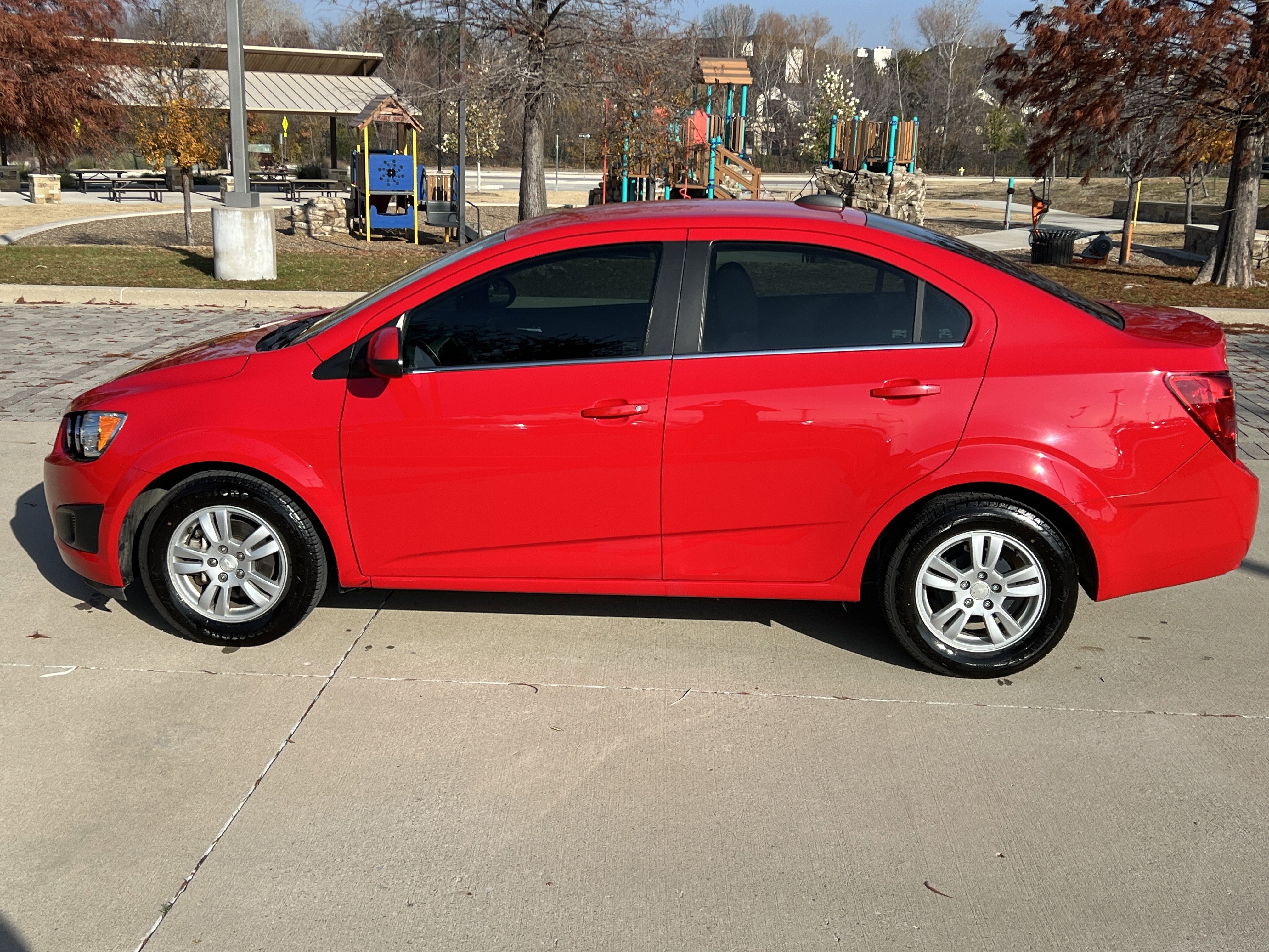 Used 2016 Chevrolet Sonic LT image 7