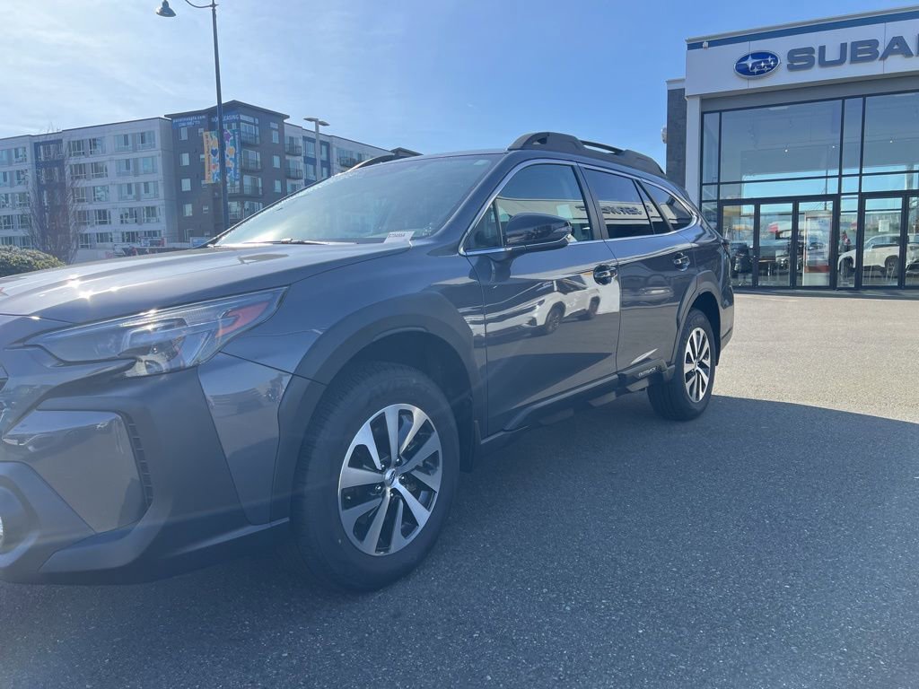 Certified 2025 Subaru Outback Premium image 3