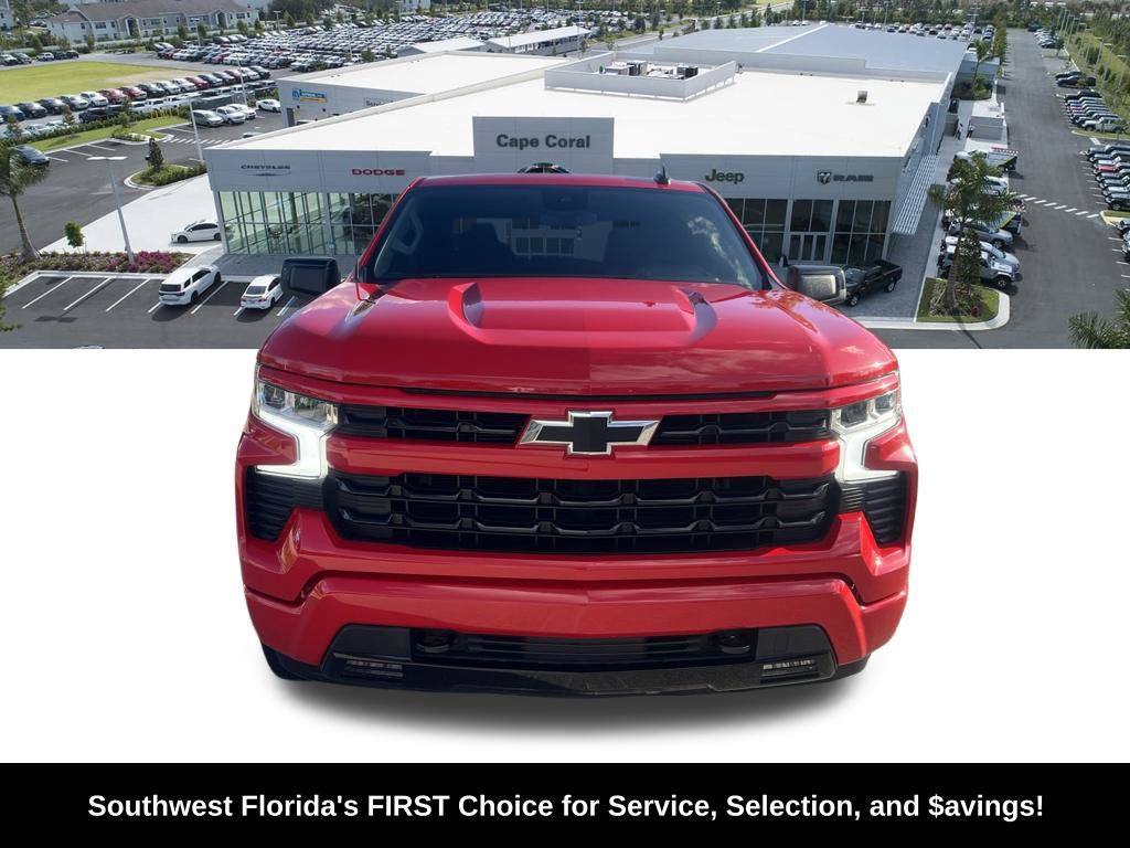 Used 2023 Chevrolet Silverado 1500 RST AWD/4WD image 2