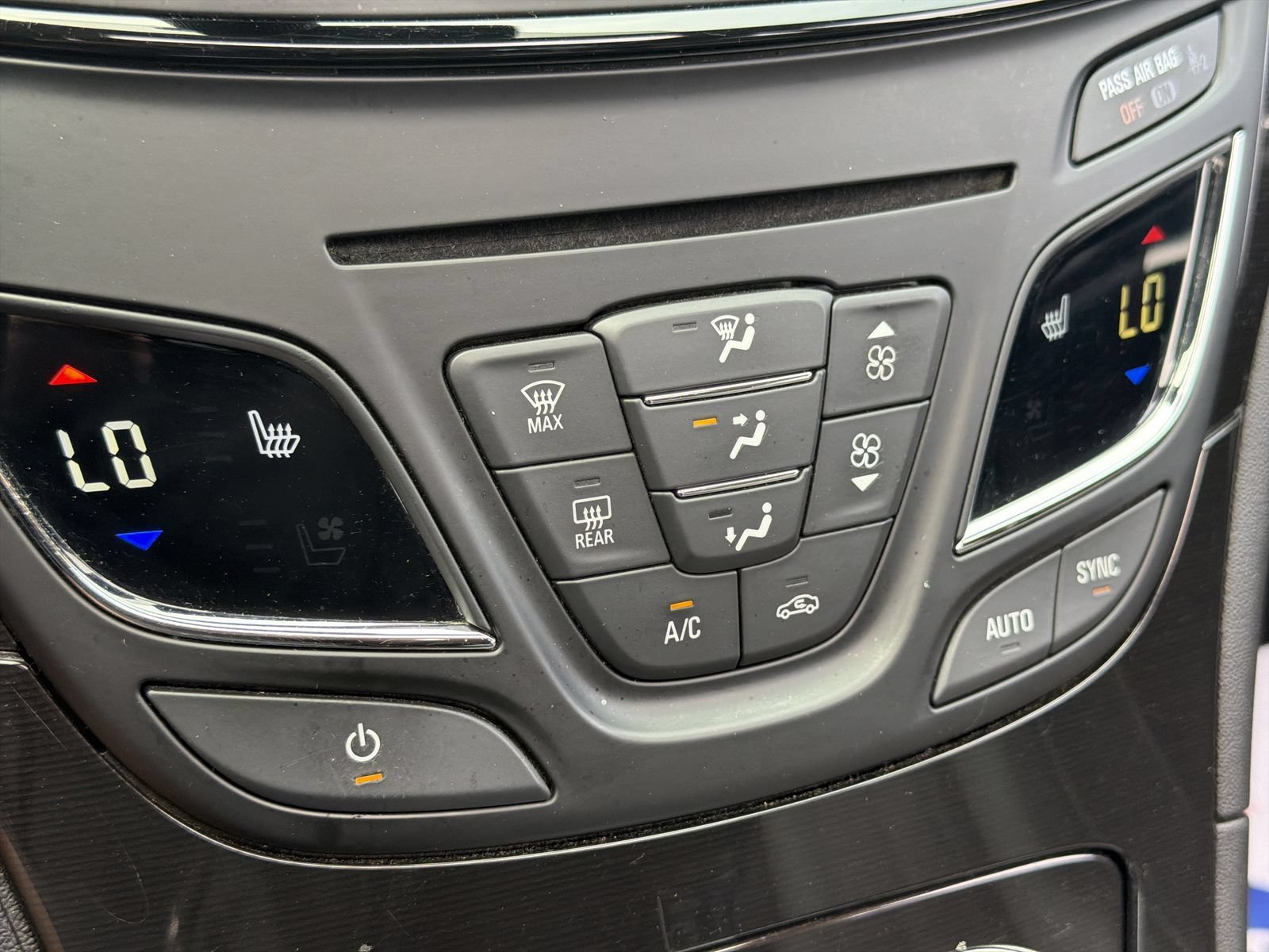 Used 2016 Buick Regal Premium FWD image 31