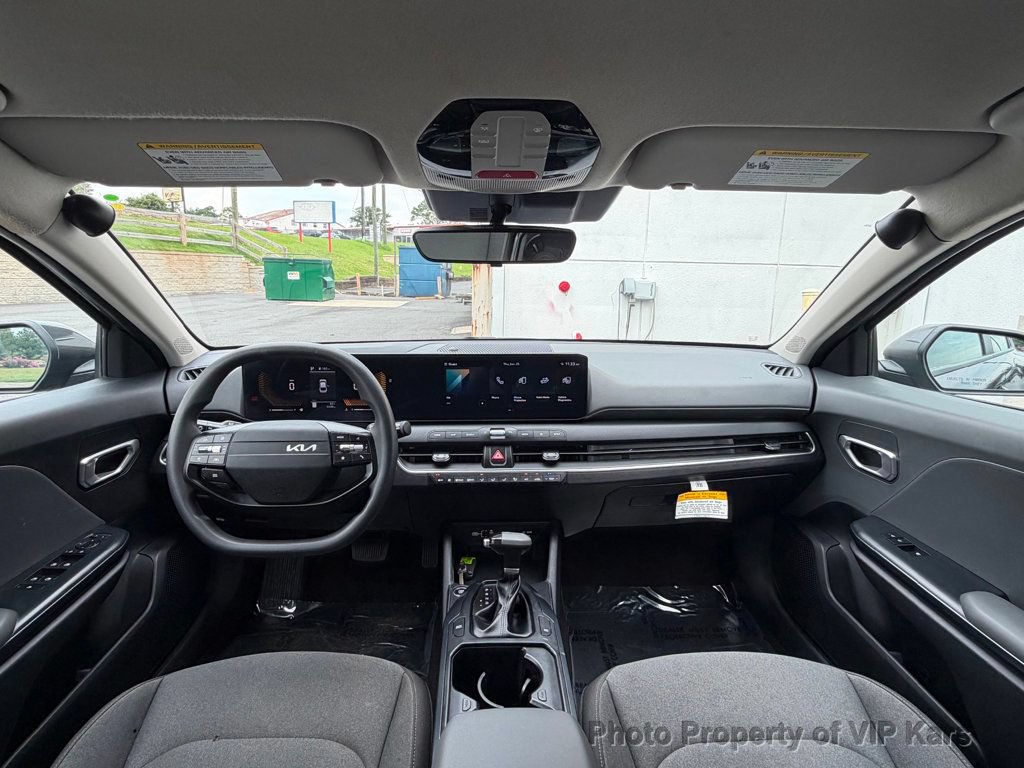 Used 2025 Kia K4 FWD image 19