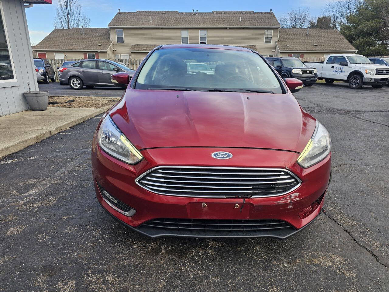 Used 2017 Ford Focus Titanium image 3
