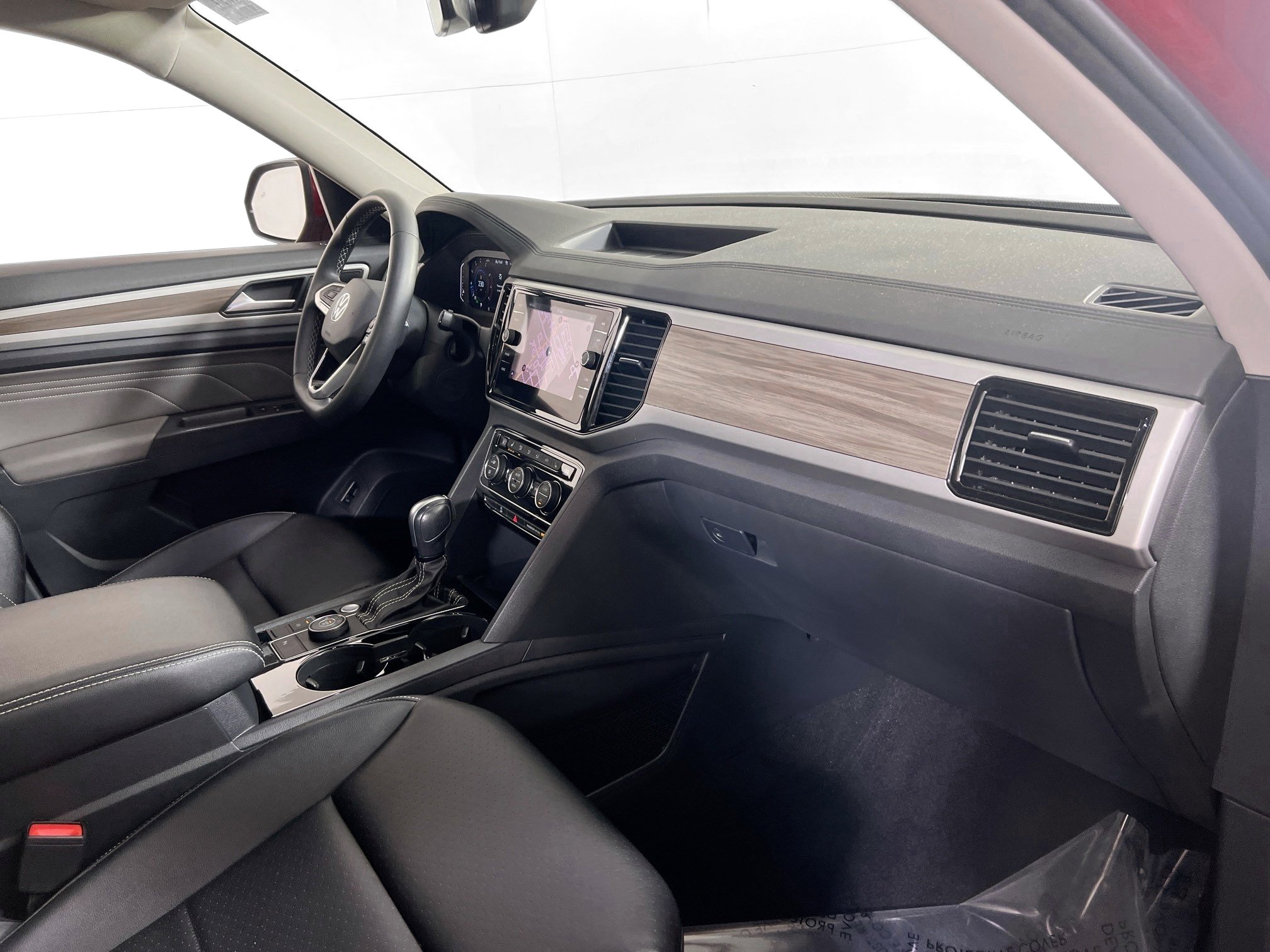 Used 2023 Volkswagen Atlas SEL image 31