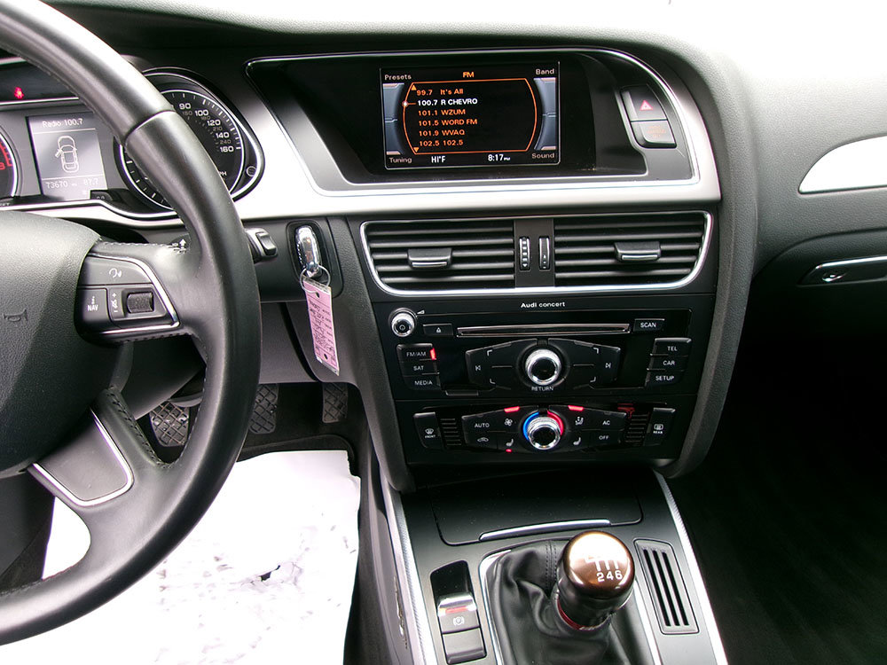 Used 2013 Audi A4 2.0T Premium w/ Convenience Pkg image 17