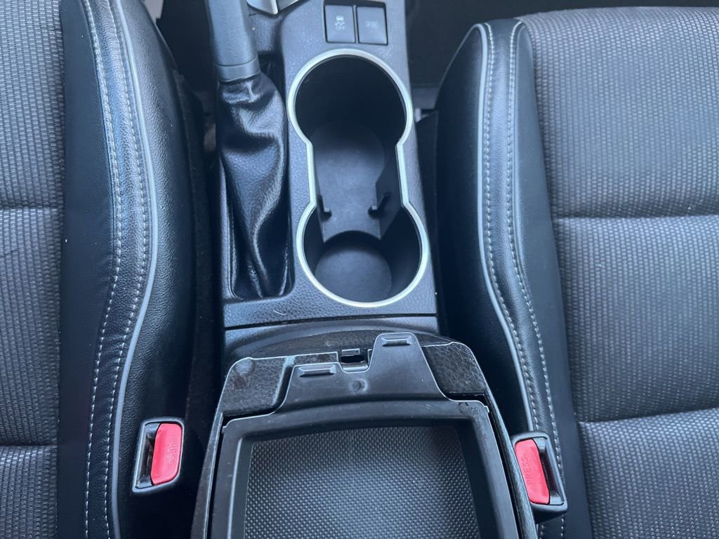 Used 2015 Toyota Corolla S image 69