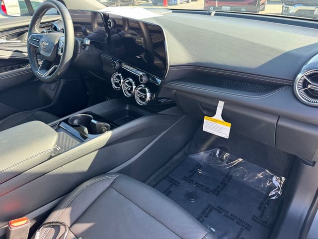 Used 2026 Chevrolet Blazer EV LT w/ LPO, Blackout Package FWD image 5