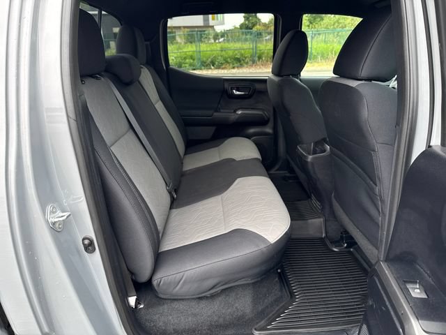 Used 2021 Toyota Tacoma TRD Off-Road AWD/4WD image 12