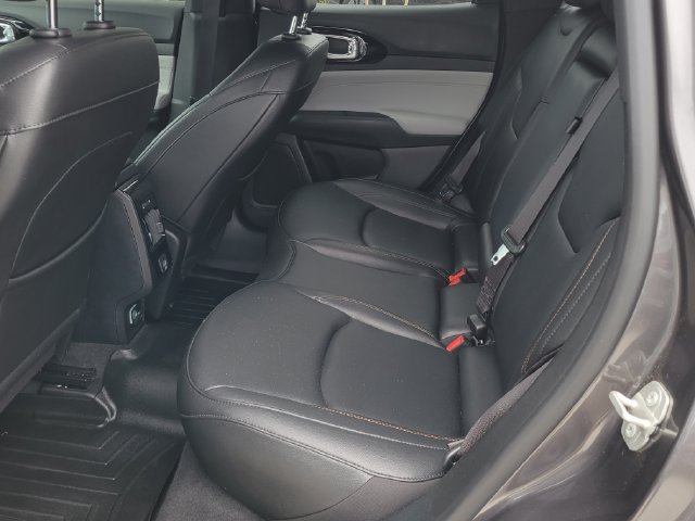 Used 2024 Jeep Compass Limited AWD/4WD image 11