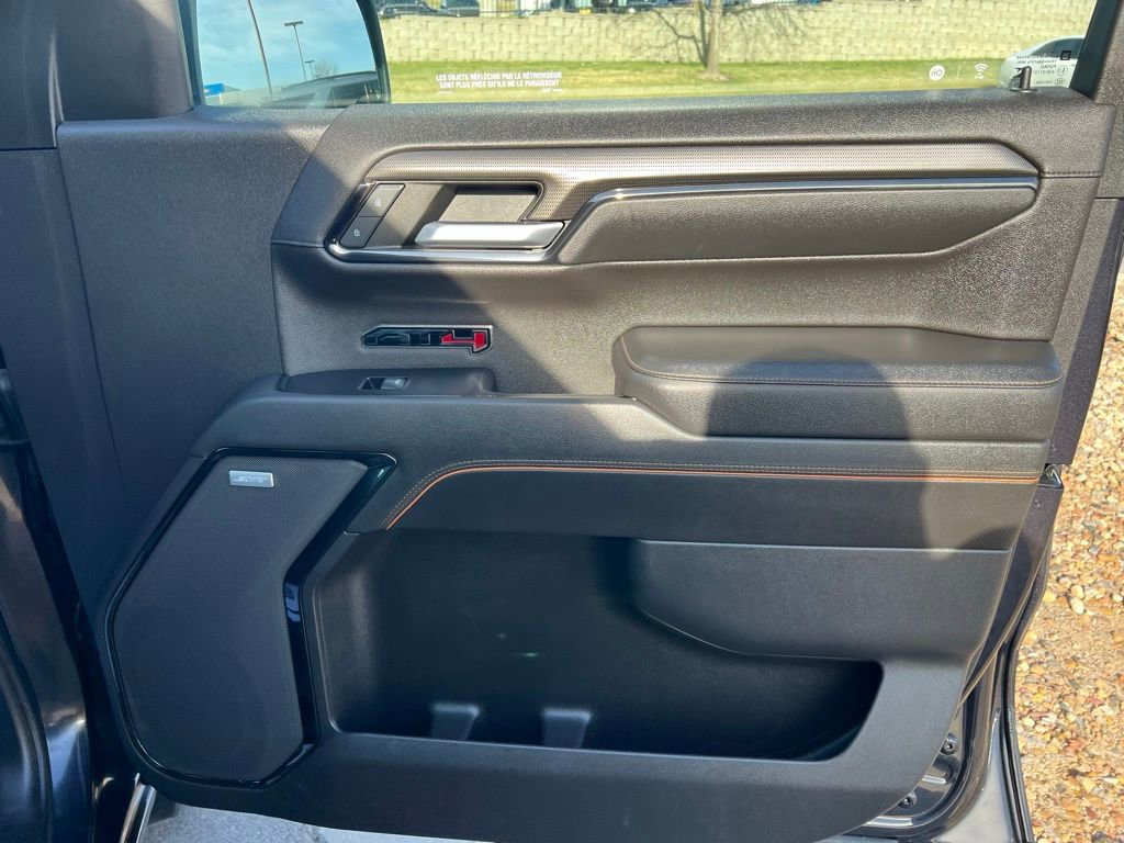 Used 2022 GMC Sierra 1500 AT4 image 31