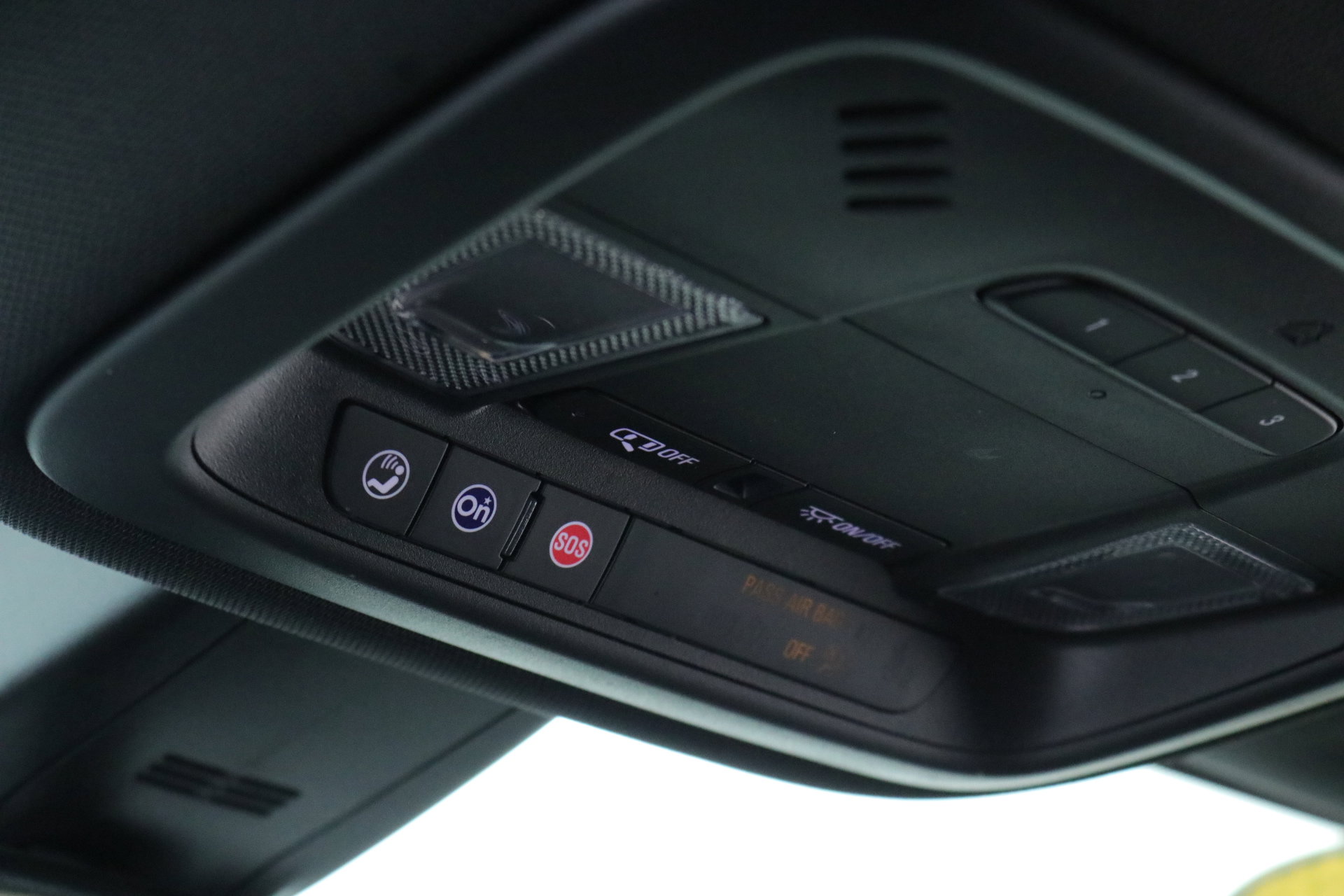 Used 2023 Chevrolet Traverse LT w/ LPO, Floor Liner Package image 20