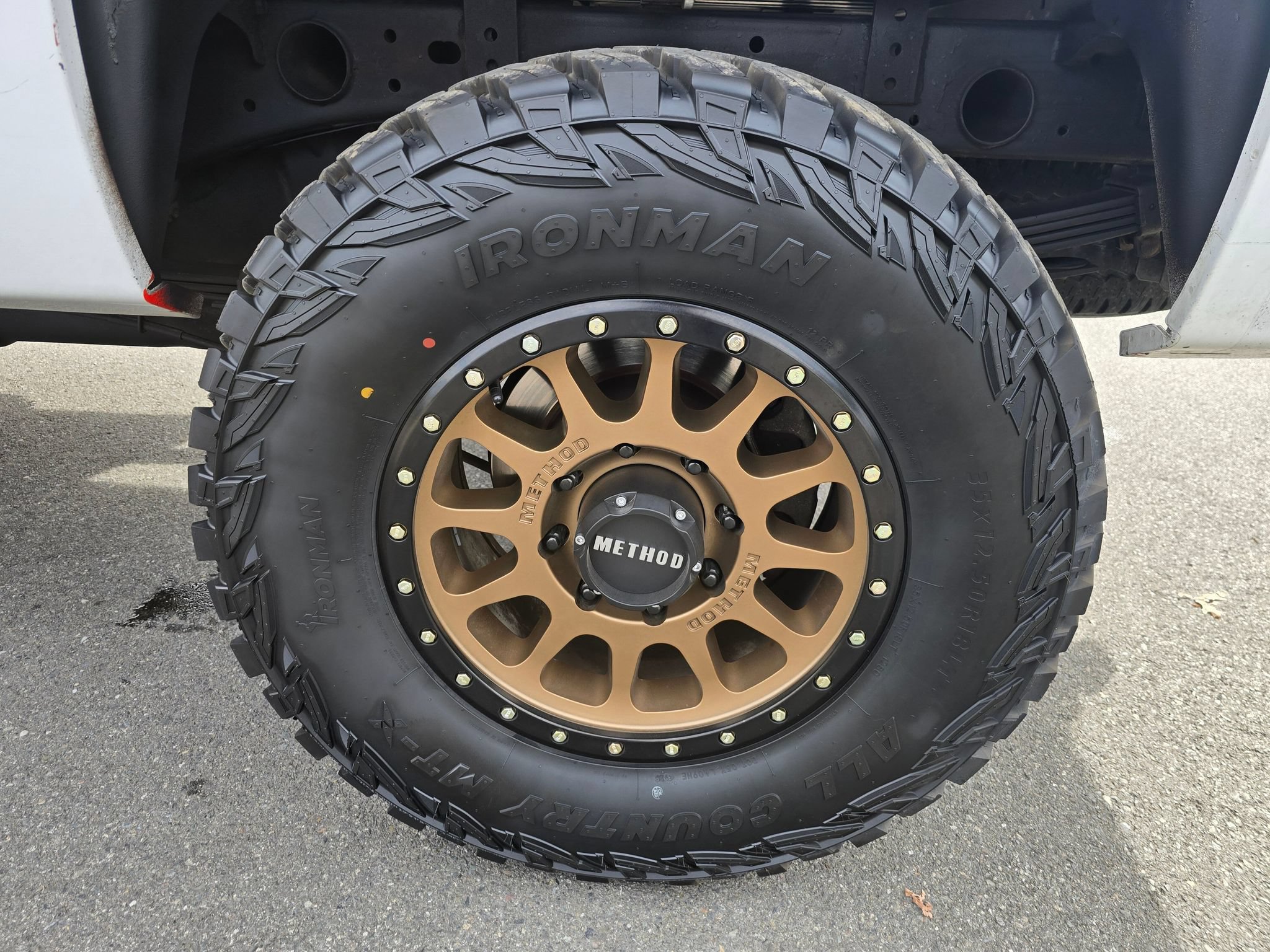 Used 2014 Chevrolet Silverado 2500 LT AWD/4WD image 13