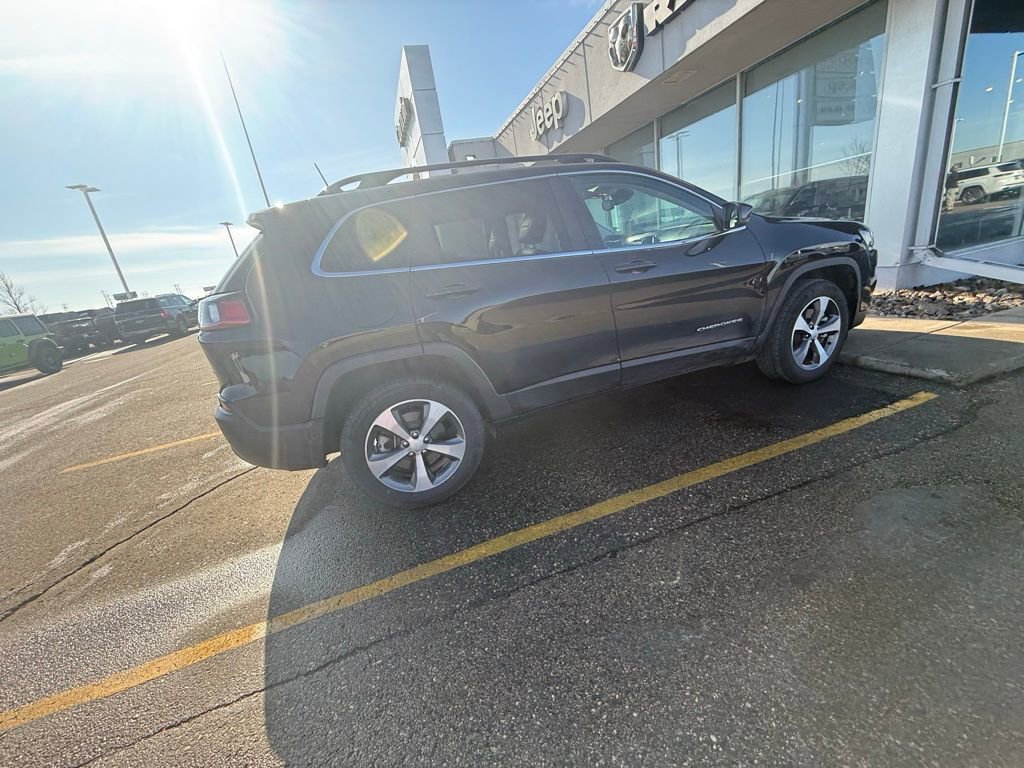 Used 2022 Jeep Cherokee Limited image 9