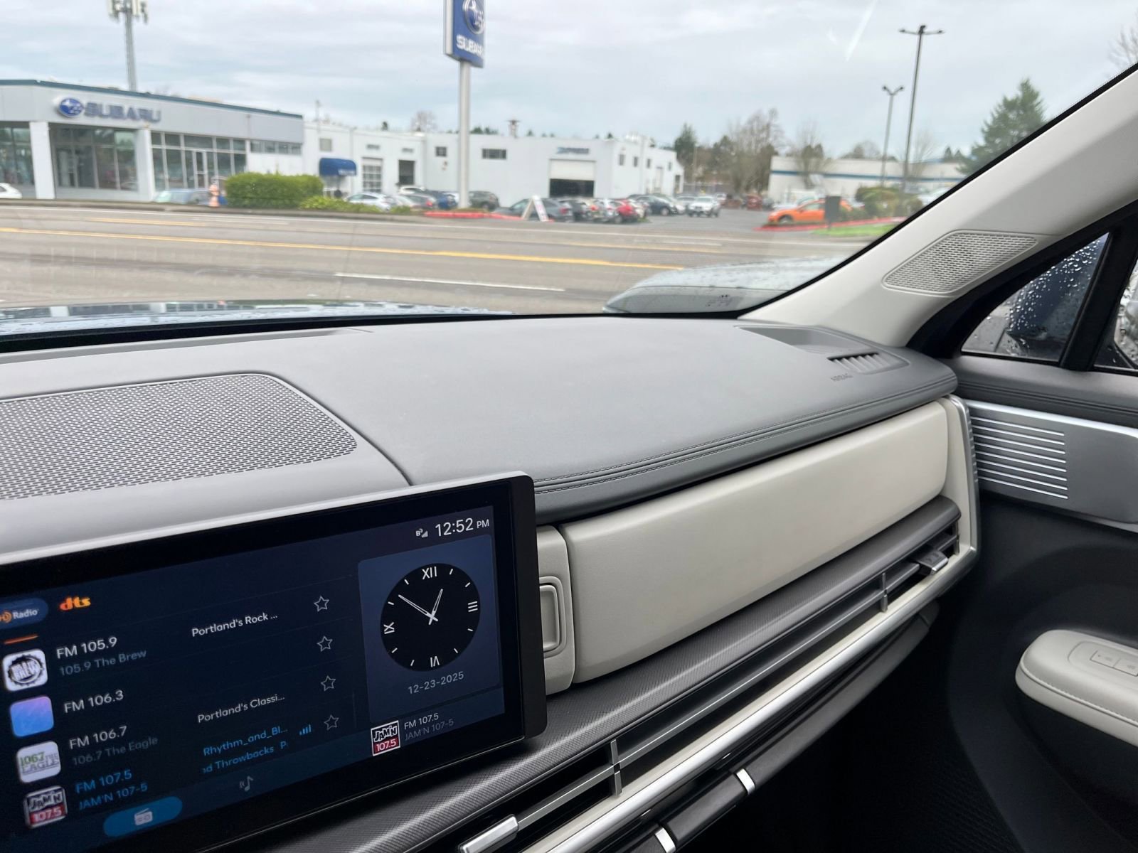 Used 2025 Hyundai Santa Fe SEL image 38