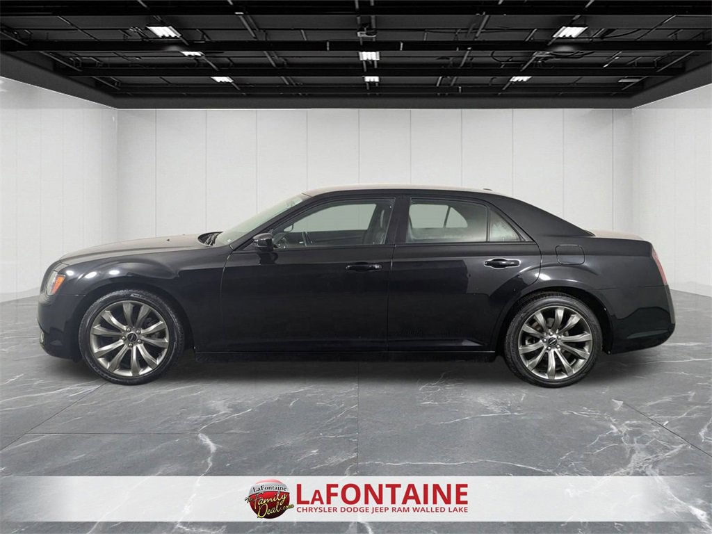 Used 2014 Chrysler 300 S image 2