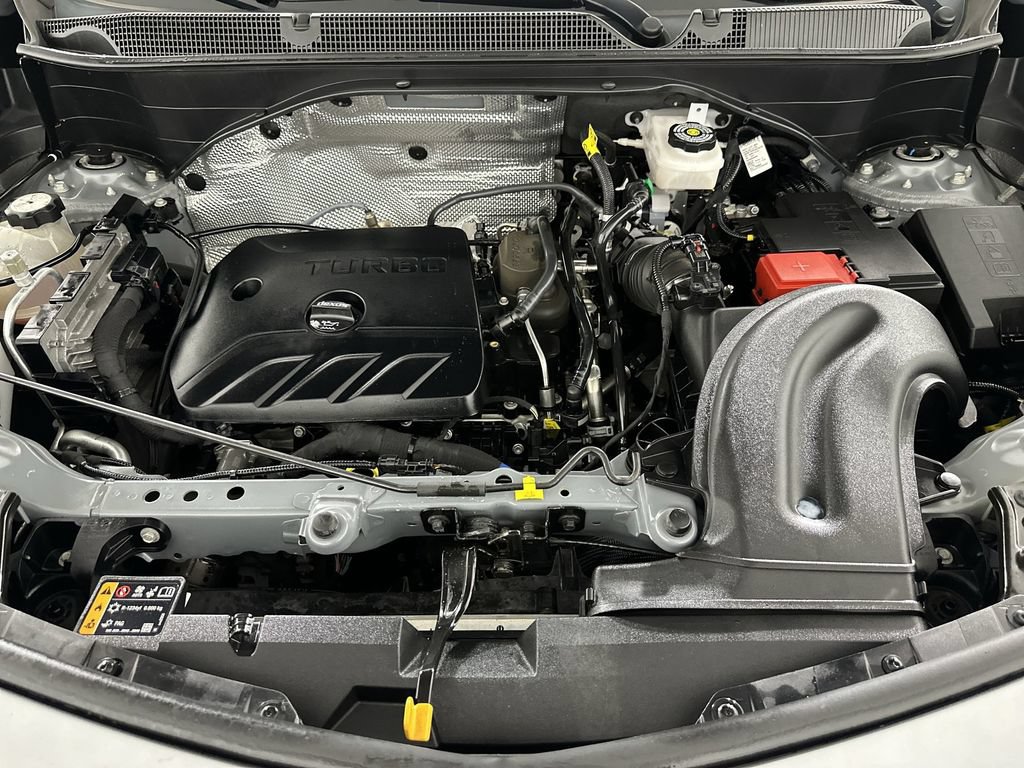 Certified 2023 Buick Encore GX Essence w/ Experience Buick Package FWD image 32